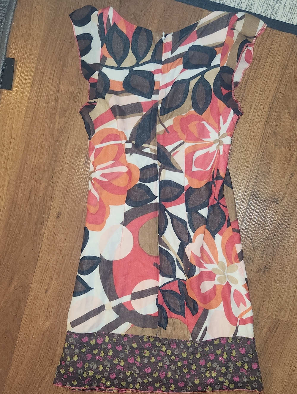 Small Zipup Sundress - Picture 3 of 3